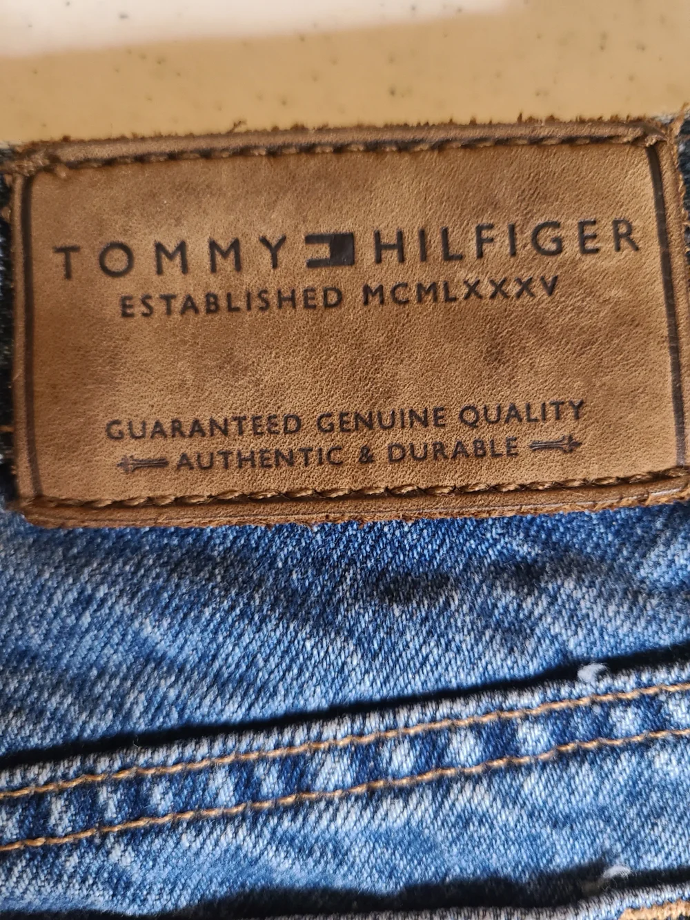VTG Tommy Hilfiger High Rise Denim Shorts Size 10 100% Cotton Medium Wash
